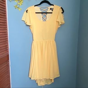 Lulu’s yellow Lace Up Open Back Dress Size L